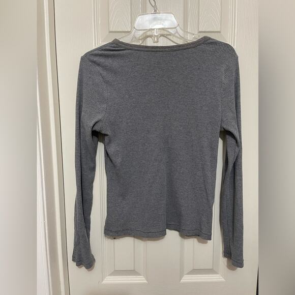 Old Navy Ribbed Cotton Blend Shirt 3 Piece Bundle Closet Staple Basics size Med - Picture 3 of 7